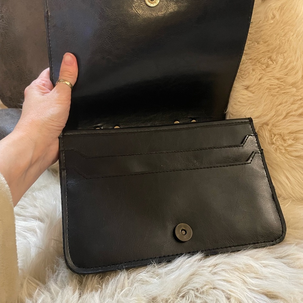 Georgini Vintage Faux Leather Minibag in Brown and Green - Picture 3 of 9